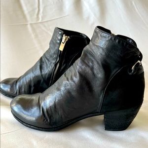 OFFICINE CREATIVE - Distressed black leather Chabrol bootie.